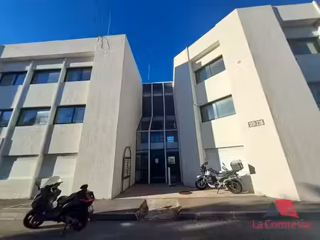 location locaux professionnels 2 pièces 39 m² à marseille 16ème (13016)  374 €