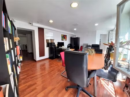 exclusivité!!! paris 18!!! local commercial a usage bureau profession liberale et habitati