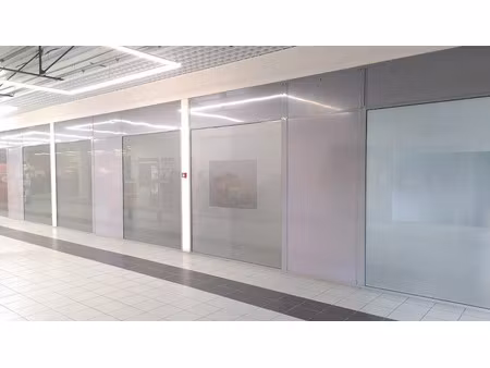 location locaux professionnels 216 m² à pau (64000)  4 600 €