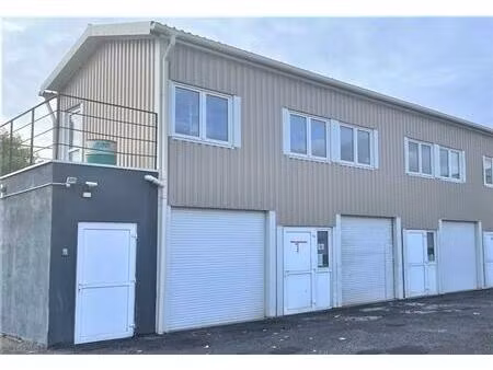 location local d'activités st jory 158 m²