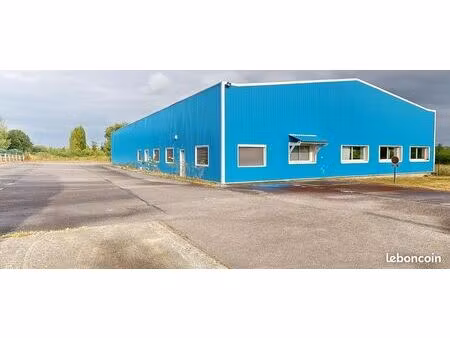 local activité saint léger sur sarthe 950 m²