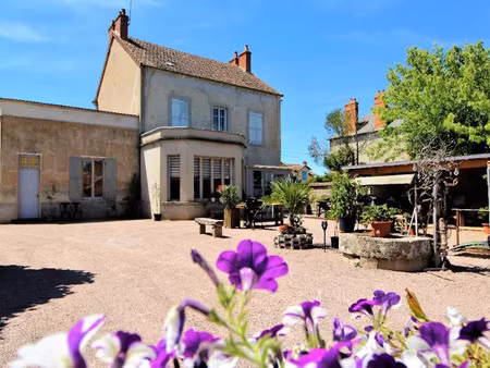 vente maison 5 pièces 189 m² à cosne-d'allier (03430)  169 800 €