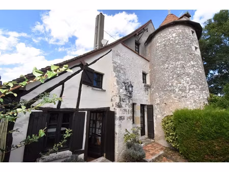 vente maison 5 pièces 132 m² à léré (18240)  95 000 €