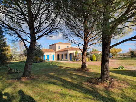 vente maison 7 pièces 201m2 les gonds 17100 - 497000 € - surface privée