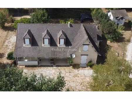 vente maison 8 pièces 197 m² à nontron (24300)  193 500 €