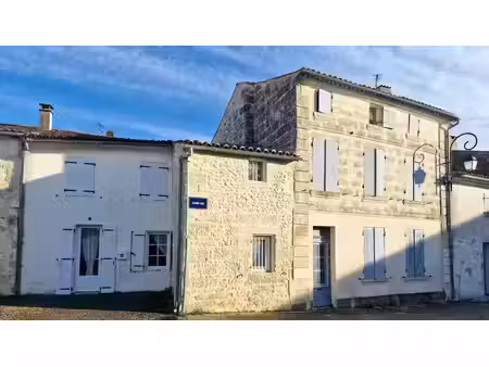 vente maison saint-georges-des-coteaux 17810 - - surface privée