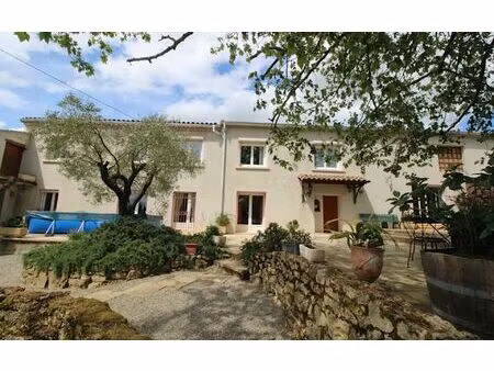 maison saint-julien-de-briola 362 m² t-9 à vendre  399 000 €