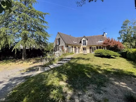 vente maison 8 pièces 240 m² à saint-sauveur-sur-ecole (77930)  489 000 €