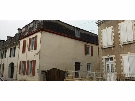 vente maison 8 pièces 207 m² sauveterre-de-béarn (64390)