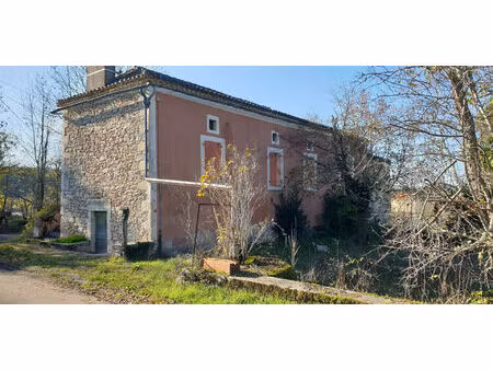 vente maison 6 pièces  130.00m²  sauzet