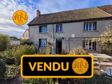 vente maison 4 pièces 103 m² à tronget (03240)  66 000 €