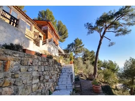 maison en pierres et bois avec vue mer panoramique - castellar