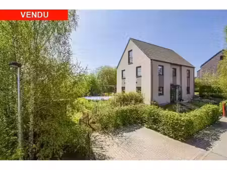 maison à vendre avec terrasse et 6 chambres   hévillers (vaz57298)