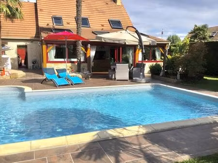 maison de 7 pièces de luxe en vente à villeroy  france