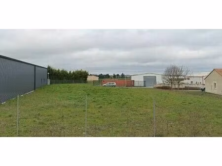 vente terrain avanton 2 000 m²