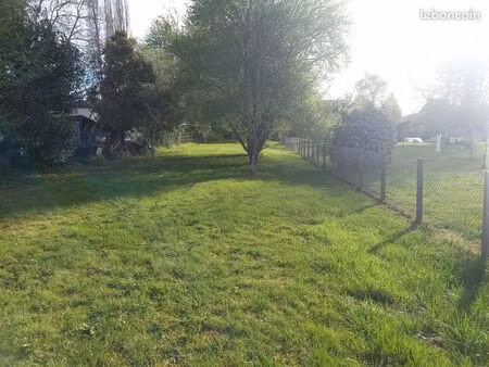 terrain 1038 m² mansac