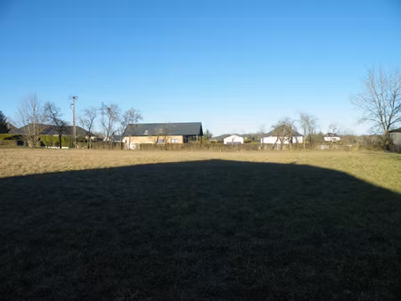 terrain à construire de 1167m2 à acheter à rignac