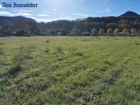 terrain constructible plat viabilisé exposition sud jolie vue