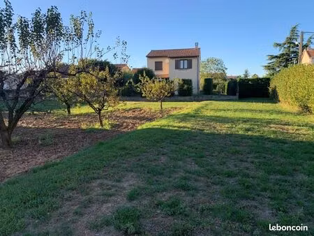 terrain 444 m² bourg les valence