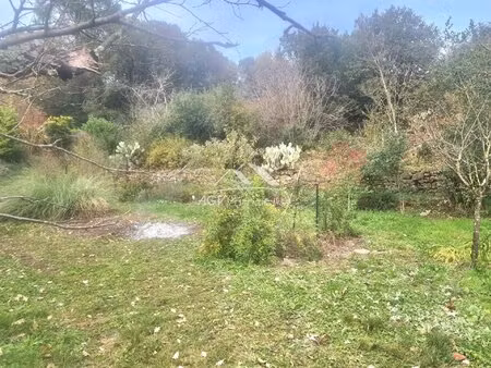 terrain de 759 m² à cendras