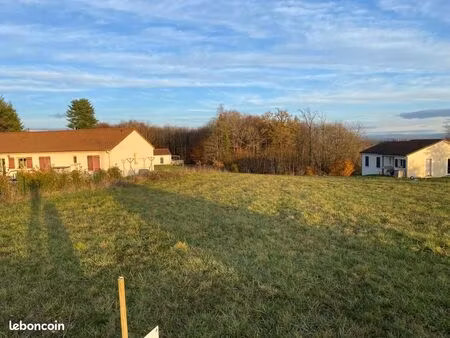 terrain 1 788 m² eybouleuf