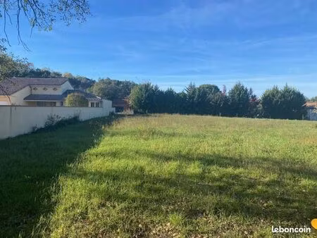 terrain 913 m² montaigut sur save