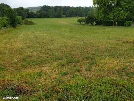 terrain 1 380 m² montazeau