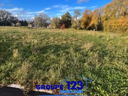 terrain à bâtir de 638 m2