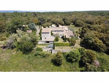 exclusivité exceptionnelle propriete du xvii en pierre