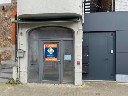 surface commerciale à vendre à bouge (vbb36431)