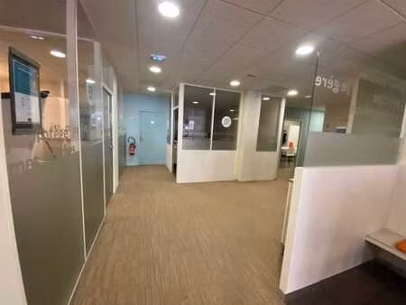 location commerce 290 m² à lorient (56100)