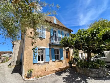 vente maison 8 pièces 122 m² à fox-amphoux (83670)  300 000 €