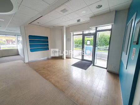 location commerce 142 m² à saint-jean-du-falga (09100)