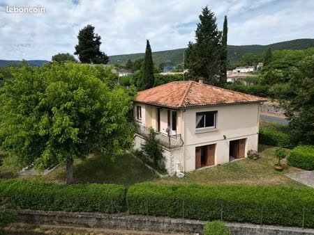 villa 5 pièces 84 m²