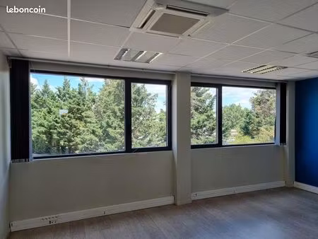 bureaux 340 m²