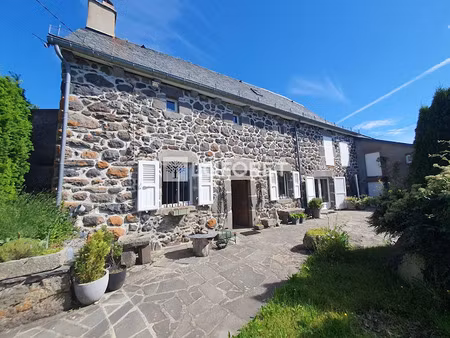 vente ferme 4 pièces 98 m² à laveissenet (15300)  190 800 €