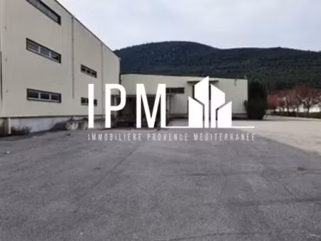 bureaux à louer 260 m2 les paluds 13400