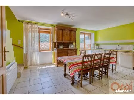 maison de village 4 pièces 74 m²