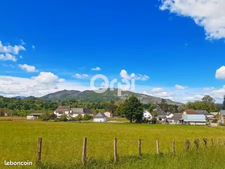 terrain 1 980 m² trois villes