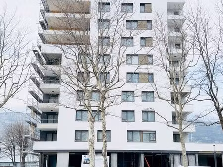 local 130m² le pont de claix – centre des sciences cosmocite