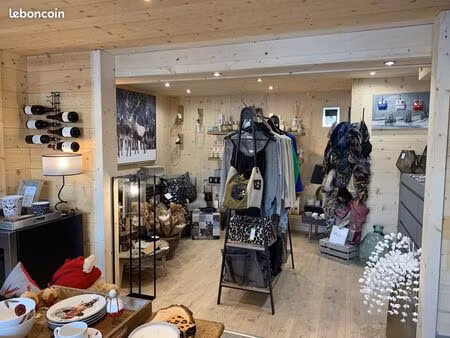 boutique 72 m² crest-voland