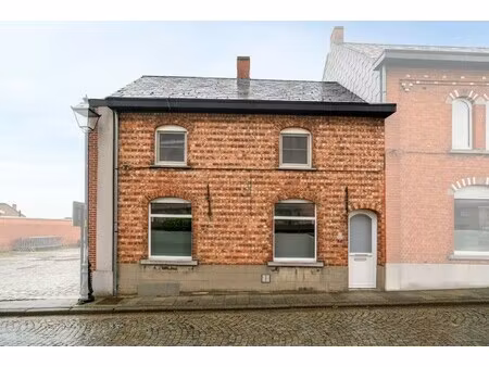 authentieke woning in het hartje van oordegem