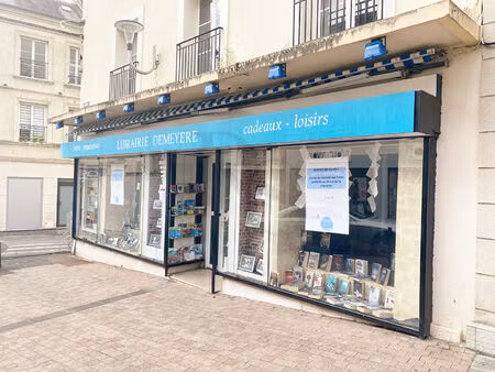 argentan - local commercial en hyper centre de 100 m² environ
