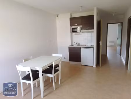 appartement à louer 3 pièces 59 m² - herry (18) - 575€