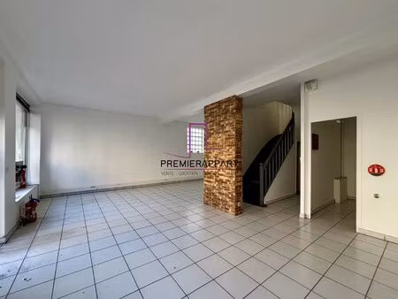 location local commercial 5 pièces