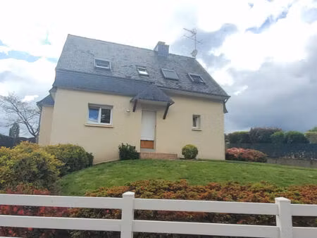 location maison 5 pièces 99 m² à le sourn (56300)