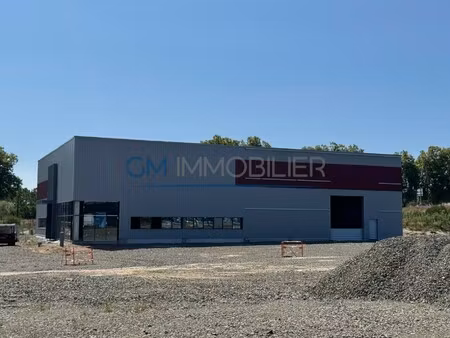 location local commercial