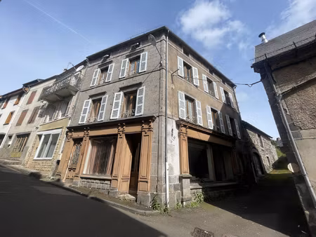 grande maison à rochefort-montagne idéale pour investissem