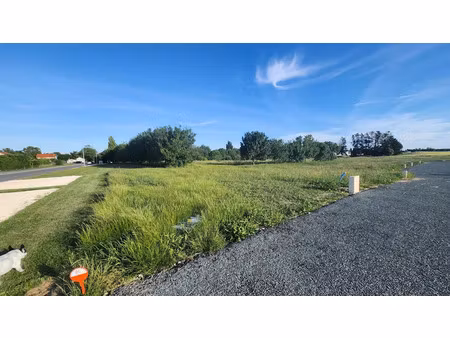 vente terrain 343 m² à mornac-sur-seudre (17113)  93 000 €