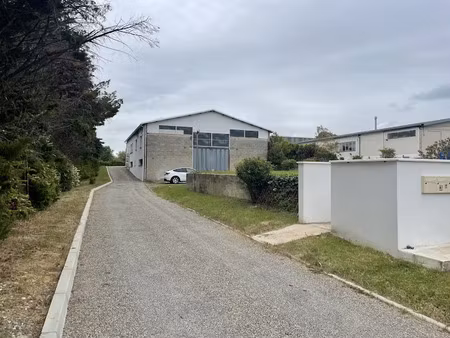 location locaux professionnels 400 m² à l'isle-jourdain (32600)  2 650 €